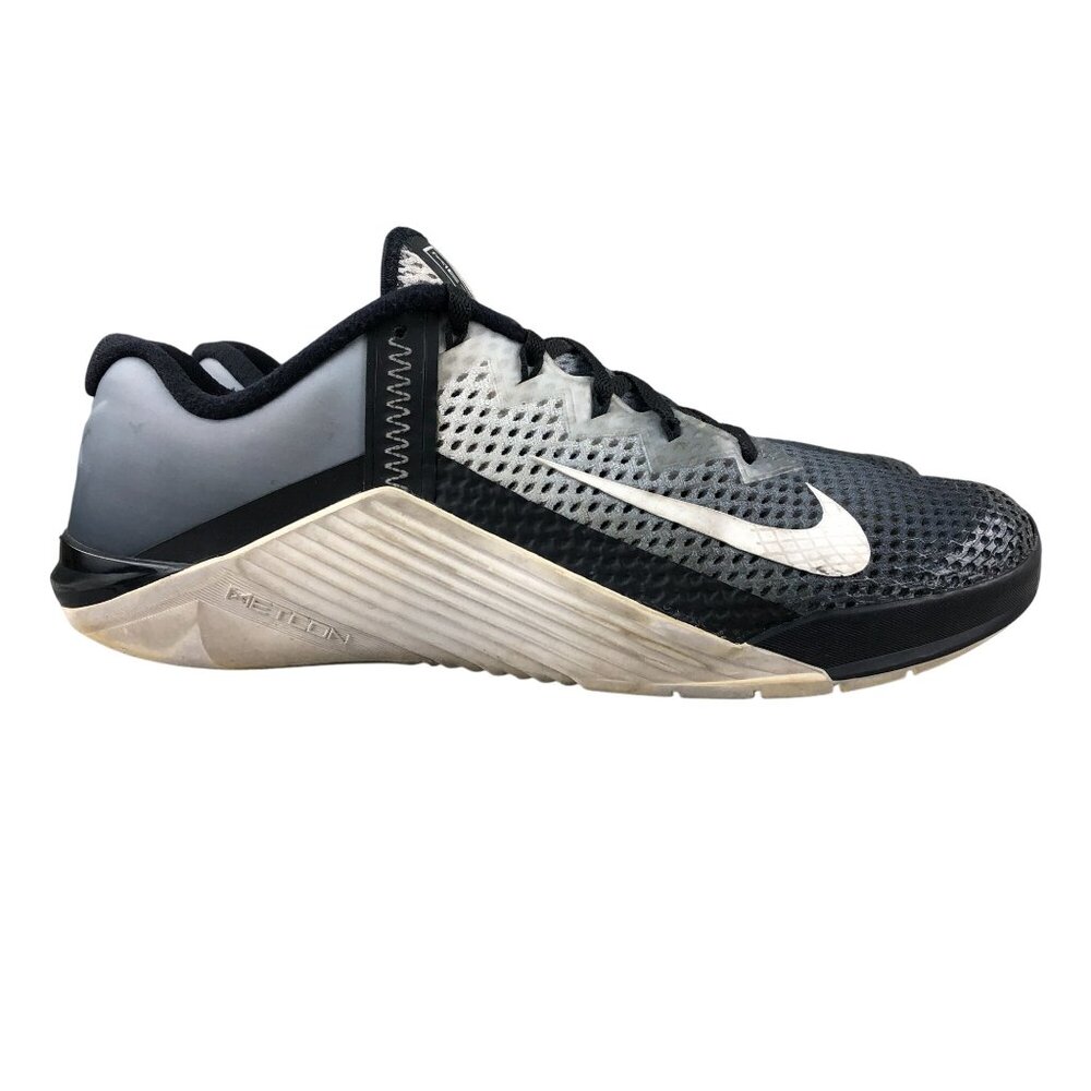 Nike Women's Size 10.5 Metcon 6 Black White Grey Lace-Up Sneakers DJ3073-001 - Picture 1 of 12
